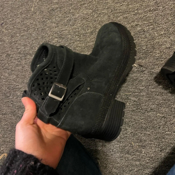 Muck Liberty Suede Boots, size 8 - Picture 3 of 6